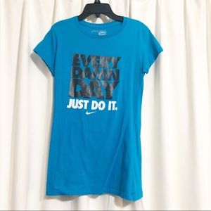 Nike Just Do It Short Sleeve T-Shirt Medium